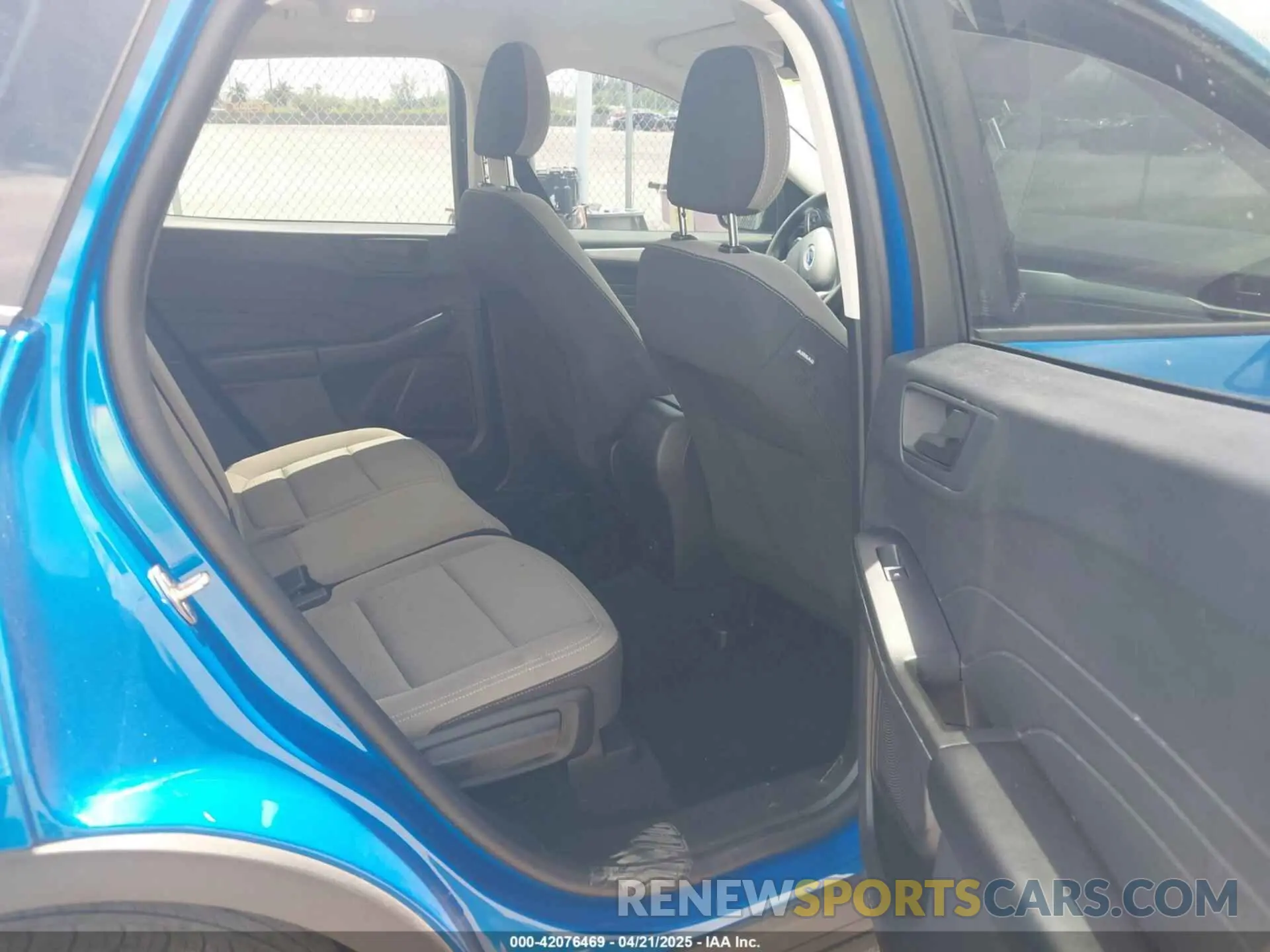 8 Фотография поврежденного автомобиля 1FMCU0F64MUA25779 FORD ESCAPE 2021