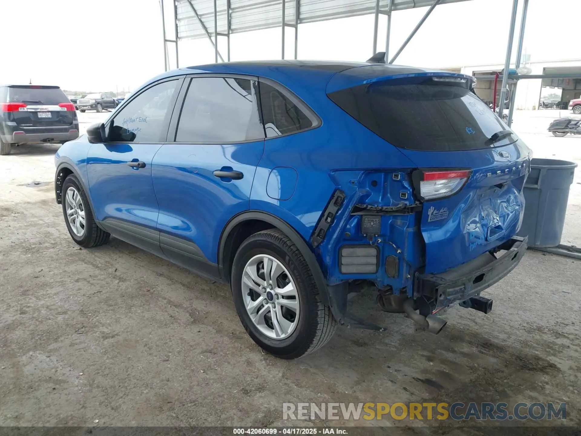 3 Photograph of a damaged car 1FMCU0F68MUB01150 FORD ESCAPE 2021
