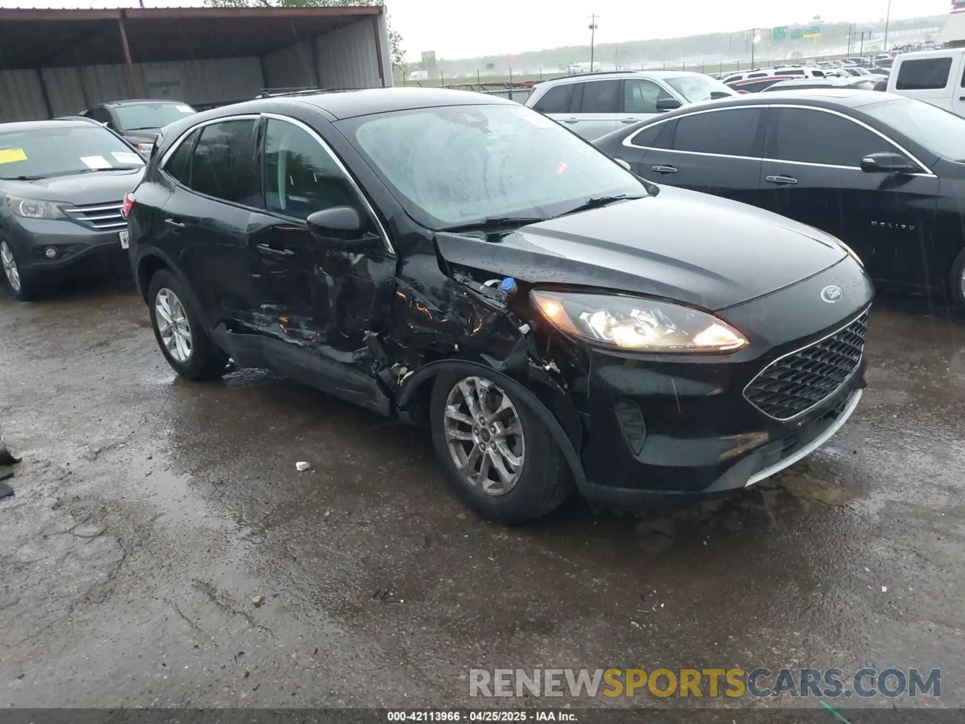 1 Photograph of a damaged car 1FMCU0G60MUA02997 FORD ESCAPE 2021