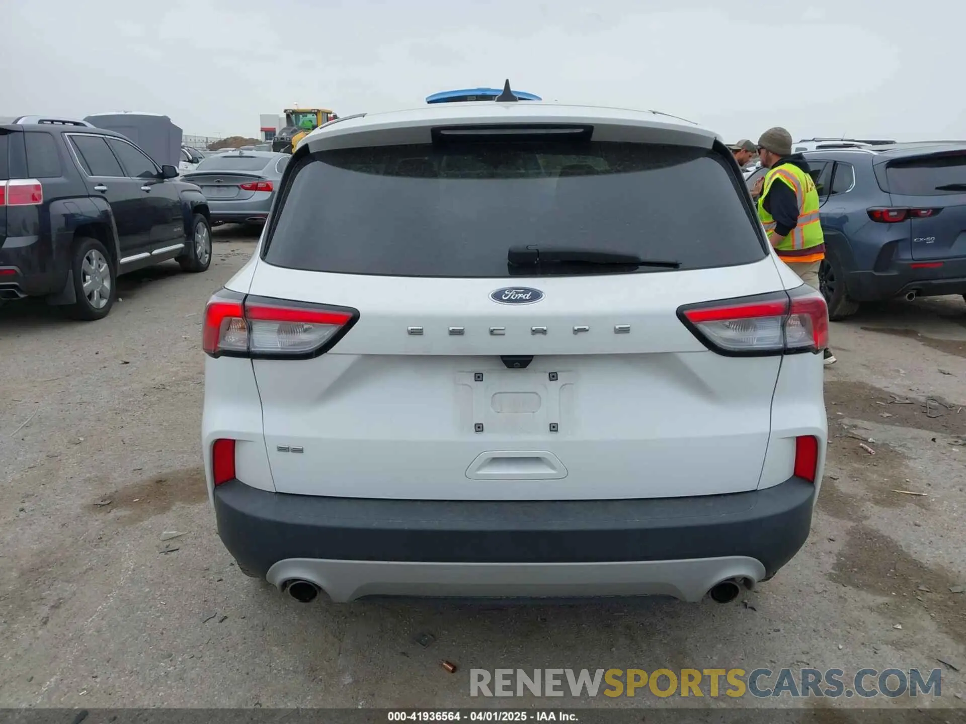 16 Photograph of a damaged car 1FMCU0G60MUA90773 FORD ESCAPE 2021