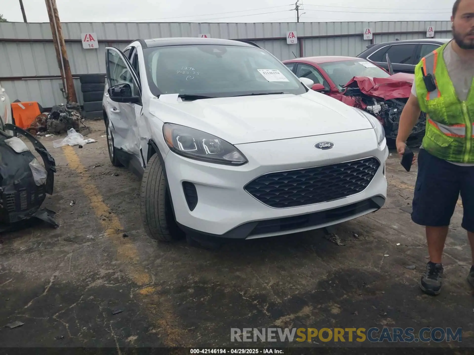 1 Фотография поврежденного автомобиля 1FMCU0G60MUB10259 FORD ESCAPE 2021