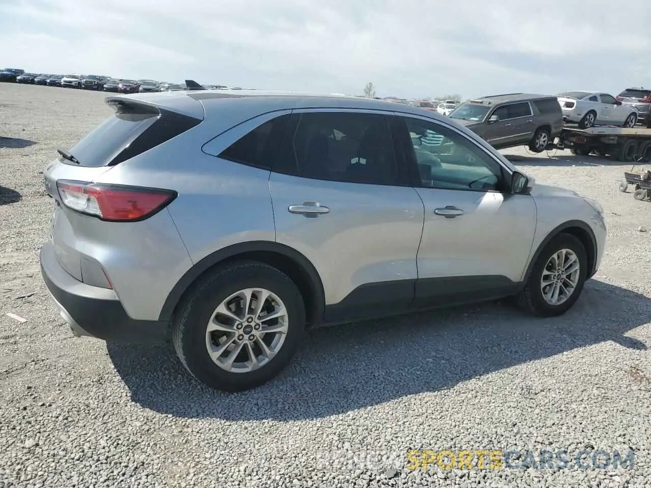 3 Фотография поврежденного автомобиля 1FMCU0G61MUA34468 FORD ESCAPE 2021