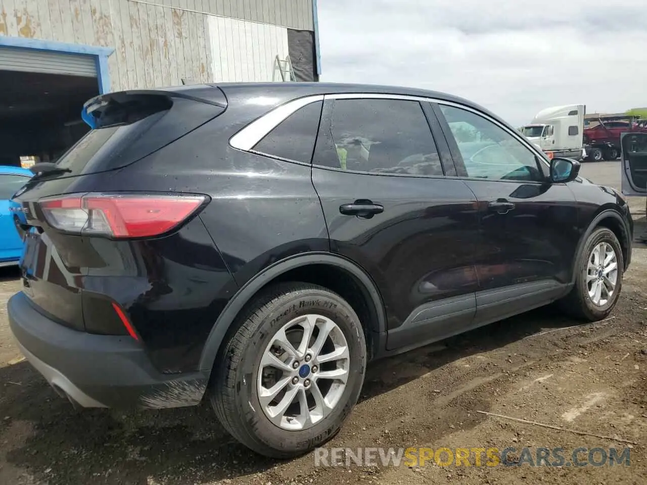 3 Фотография поврежденного автомобиля 1FMCU0G62MUA14570 FORD ESCAPE 2021