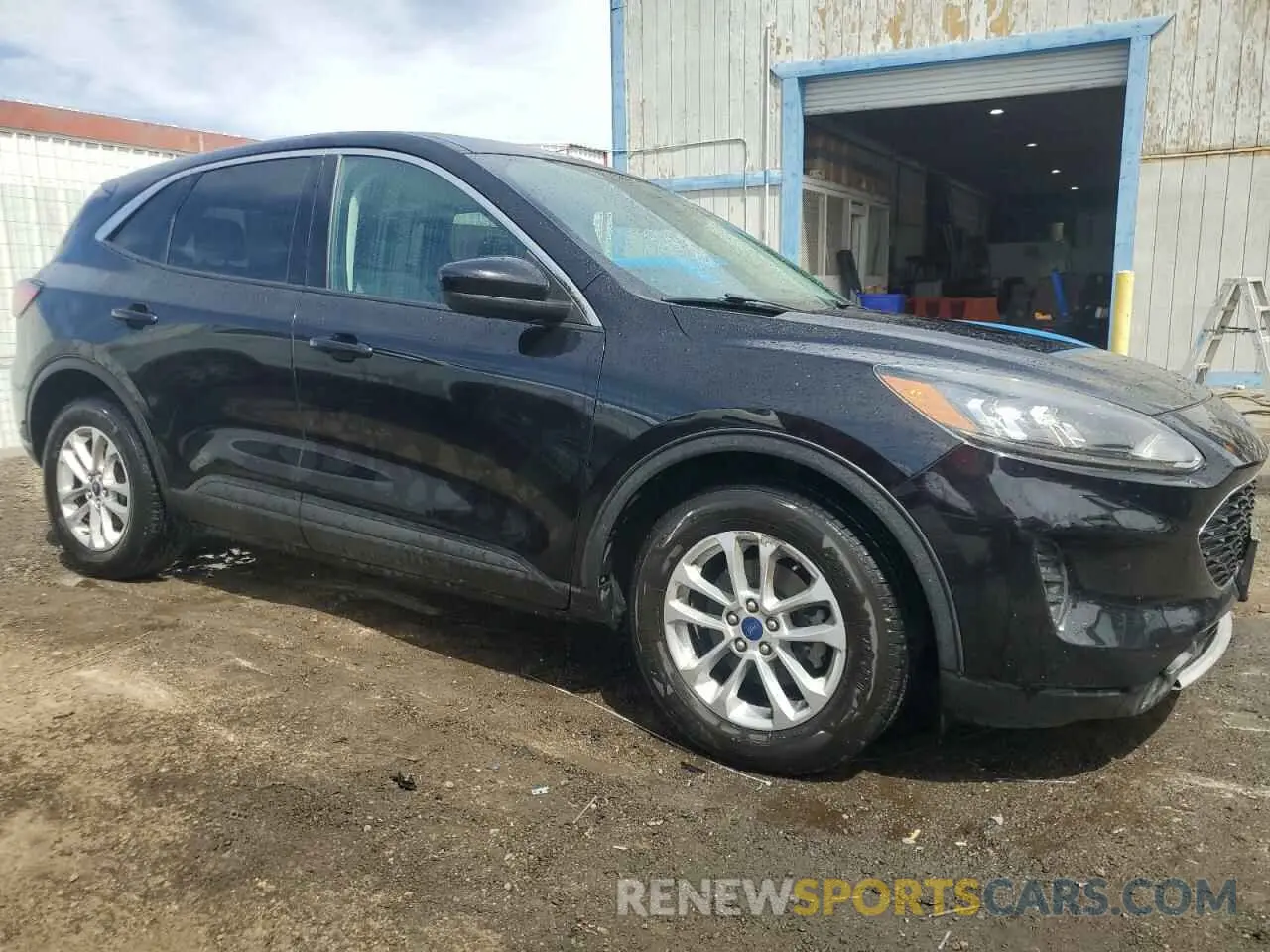 4 Фотография поврежденного автомобиля 1FMCU0G62MUA14570 FORD ESCAPE 2021