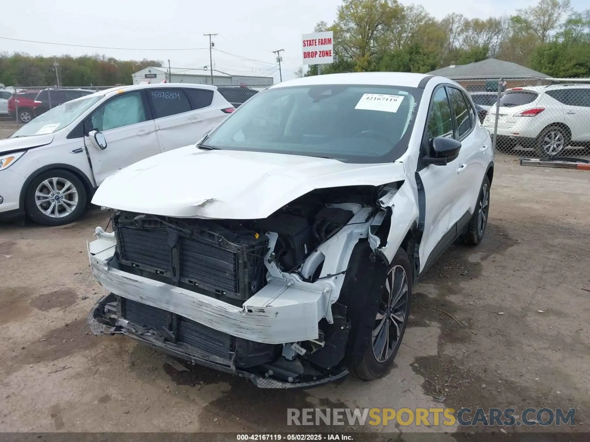 6 Photograph of a damaged car 1FMCU0G63MUA46962 FORD ESCAPE 2021