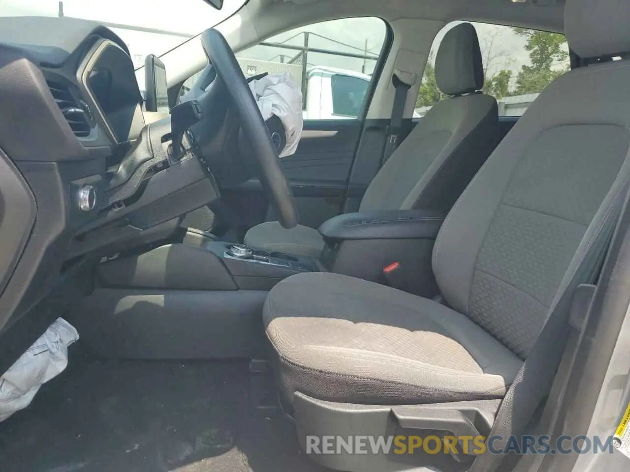7 Photograph of a damaged car 1FMCU0G64MUA91313 FORD ESCAPE 2021
