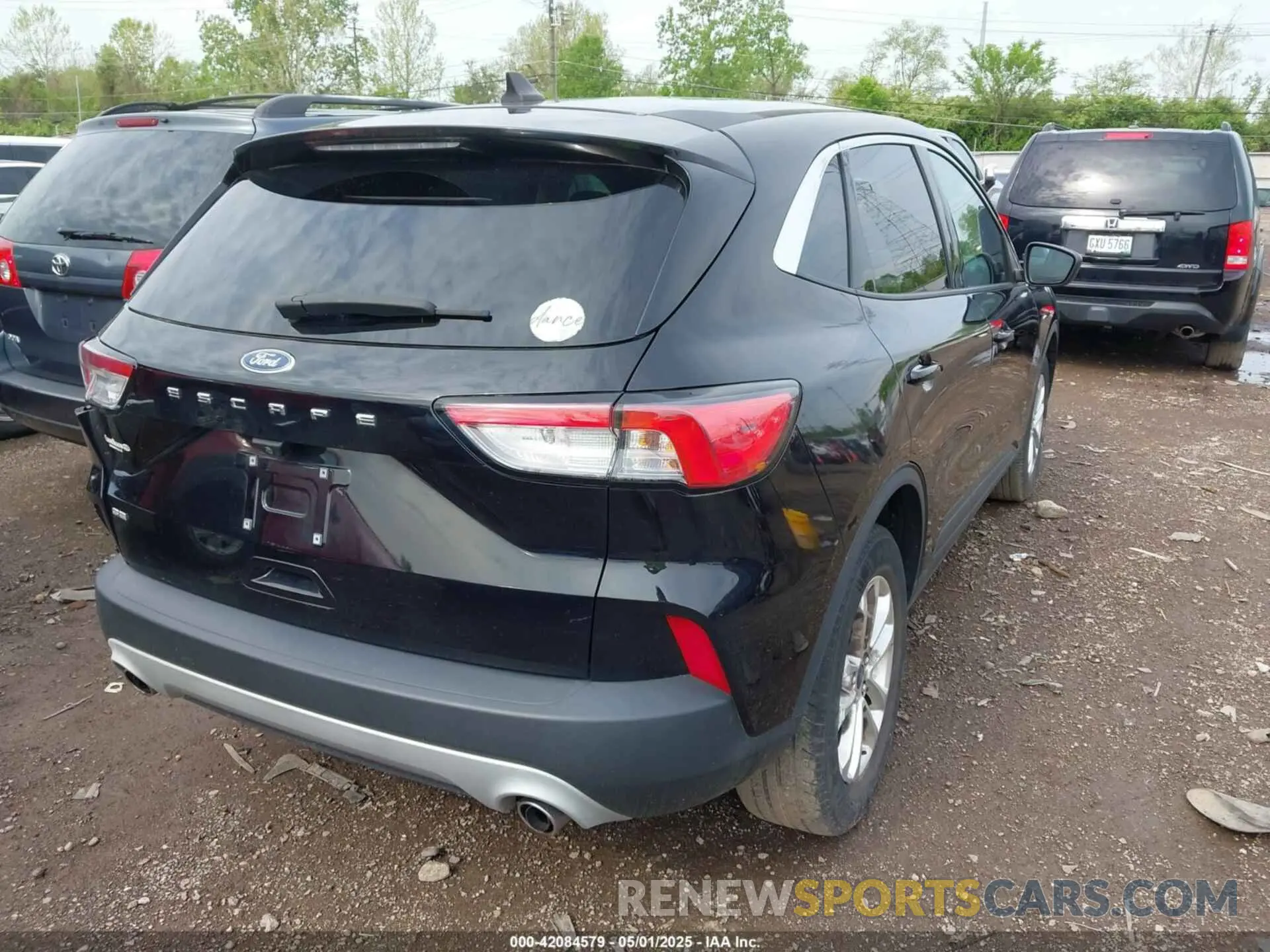 4 Фотография поврежденного автомобиля 1FMCU0G65MUB10368 FORD ESCAPE 2021