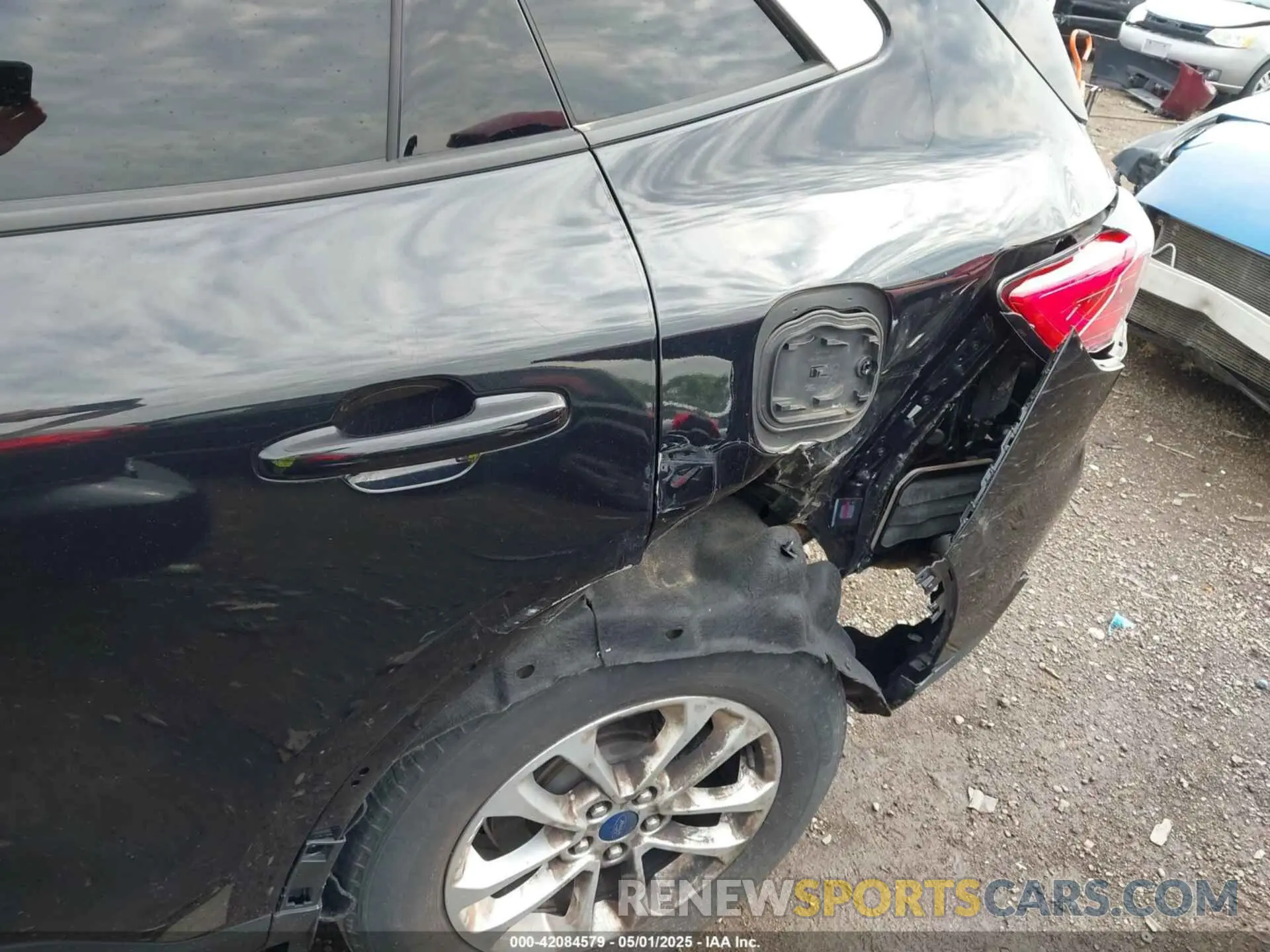 6 Фотография поврежденного автомобиля 1FMCU0G65MUB10368 FORD ESCAPE 2021