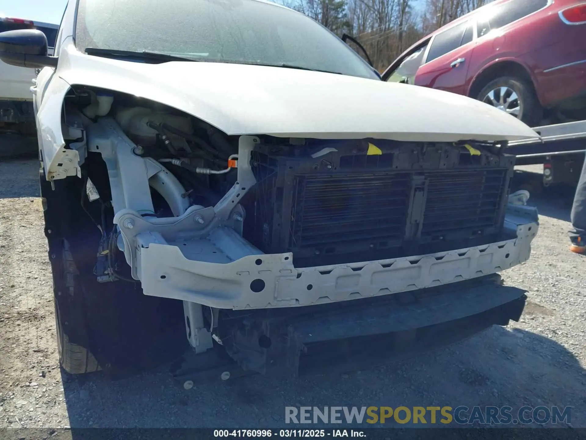 19 Photograph of a damaged car 1FMCU0G66MUA99719 FORD ESCAPE 2021