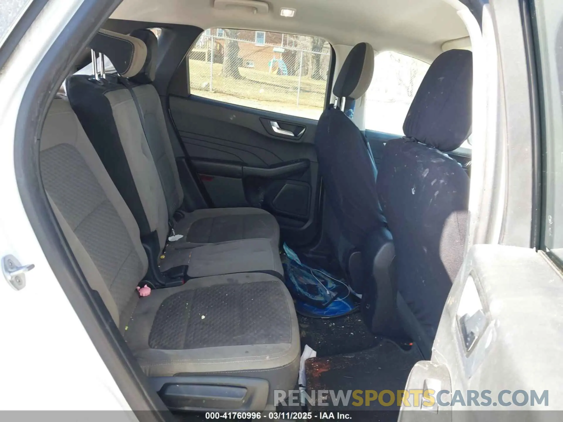 8 Photograph of a damaged car 1FMCU0G66MUA99719 FORD ESCAPE 2021