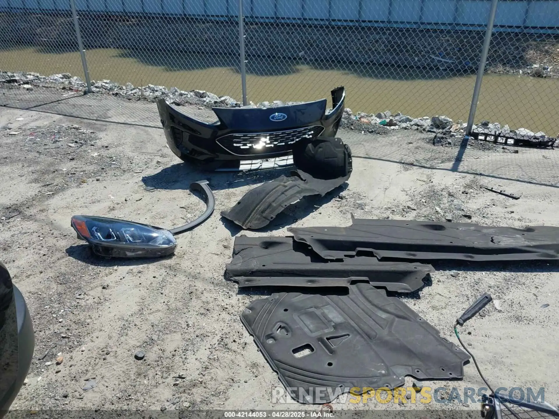 12 Фотография поврежденного автомобиля 1FMCU0G66MUB26983 FORD ESCAPE 2021