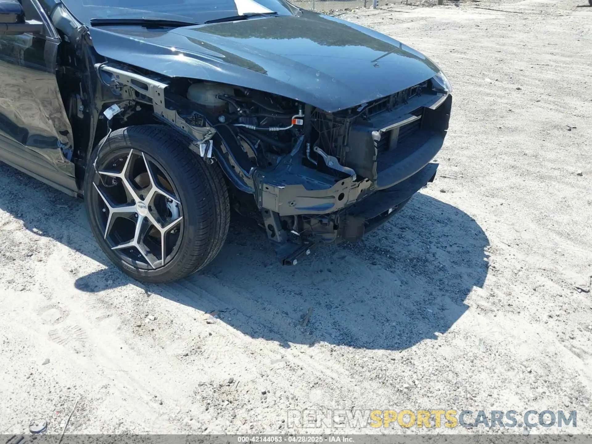 6 Фотография поврежденного автомобиля 1FMCU0G66MUB26983 FORD ESCAPE 2021