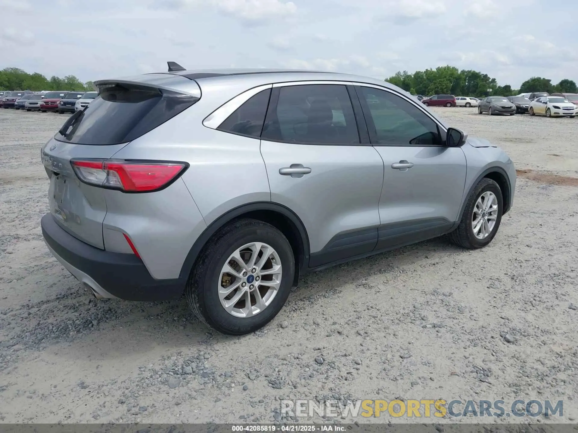 4 Фотография поврежденного автомобиля 1FMCU0G67MUA99969 FORD ESCAPE 2021