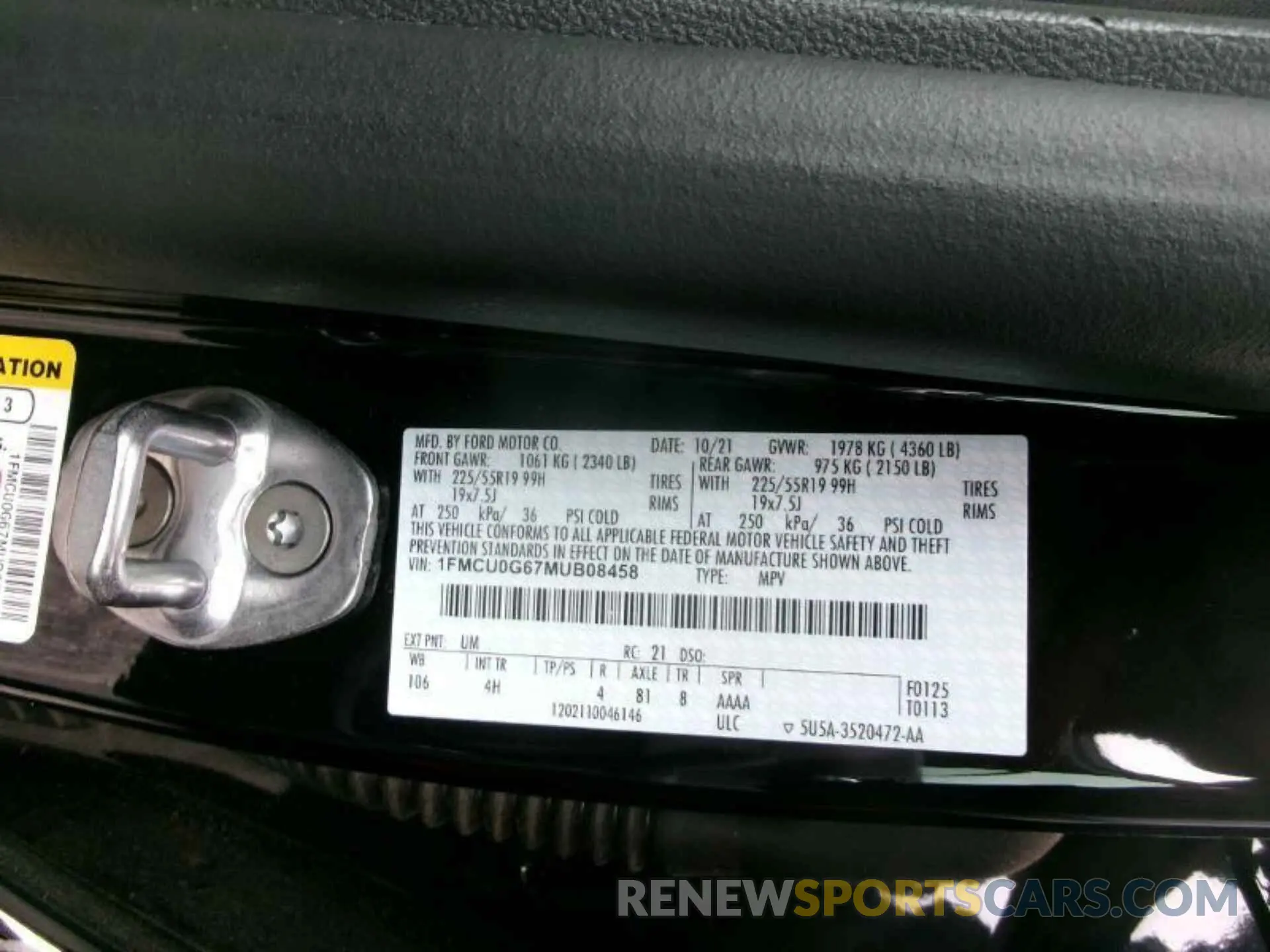 13 Photograph of a damaged car 1FMCU0G67MUB08458 FORD ESCAPE 2021