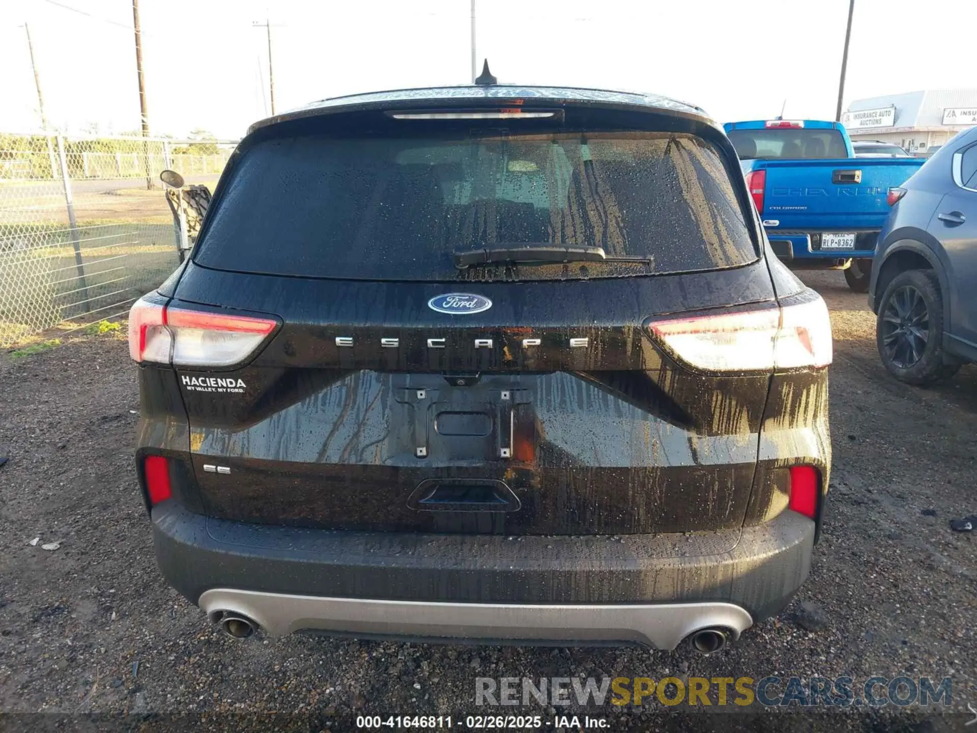 16 Photograph of a damaged car 1FMCU0G67MUB29746 FORD ESCAPE 2021