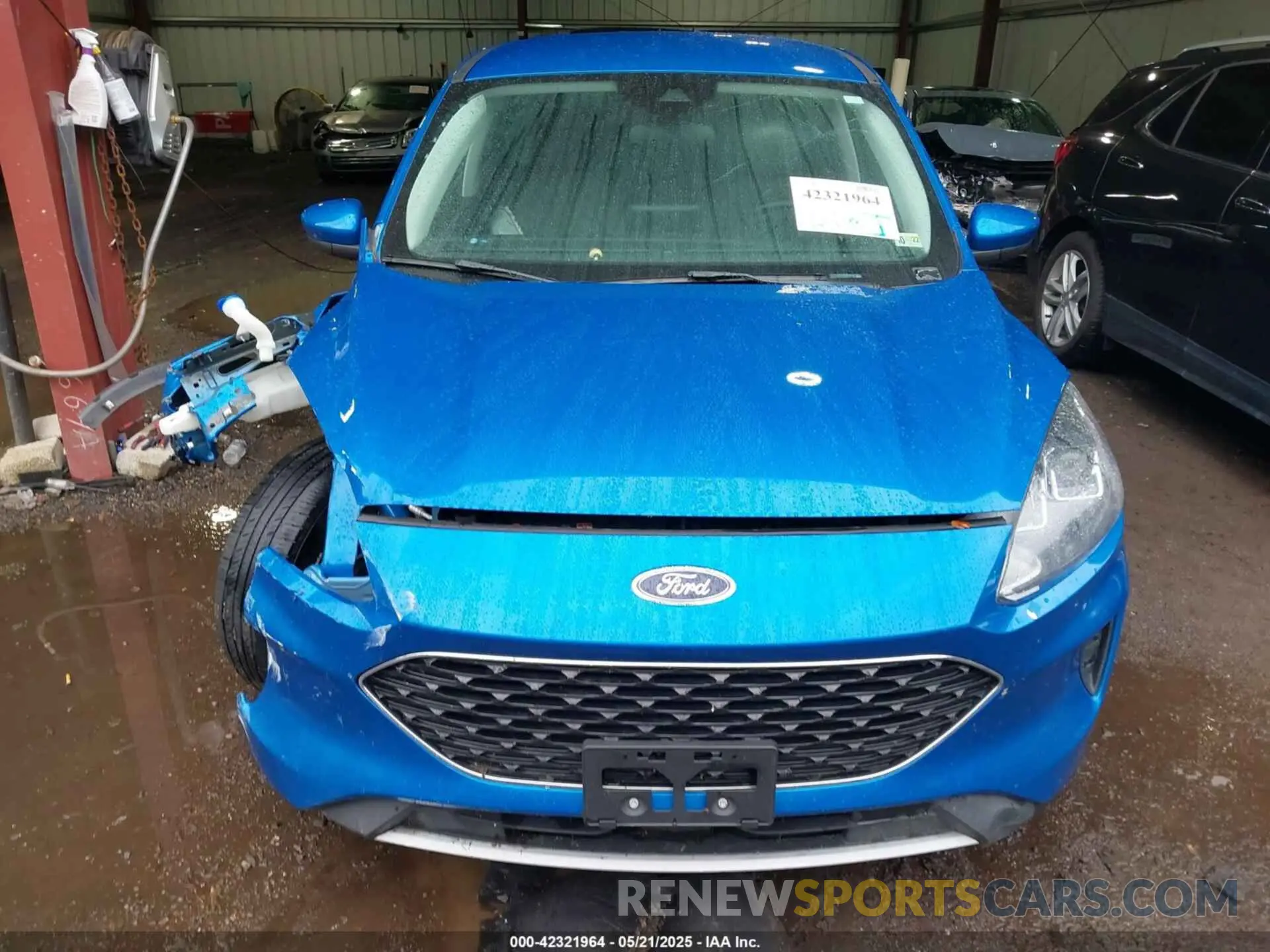 12 Photograph of a damaged car 1FMCU0G68MUB08310 FORD ESCAPE 2021