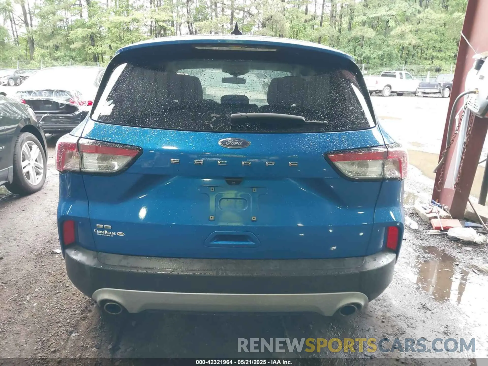 16 Photograph of a damaged car 1FMCU0G68MUB08310 FORD ESCAPE 2021