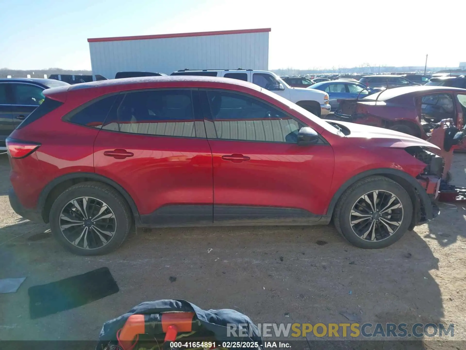 13 Photograph of a damaged car 1FMCU0G6XMUA20780 FORD ESCAPE 2021