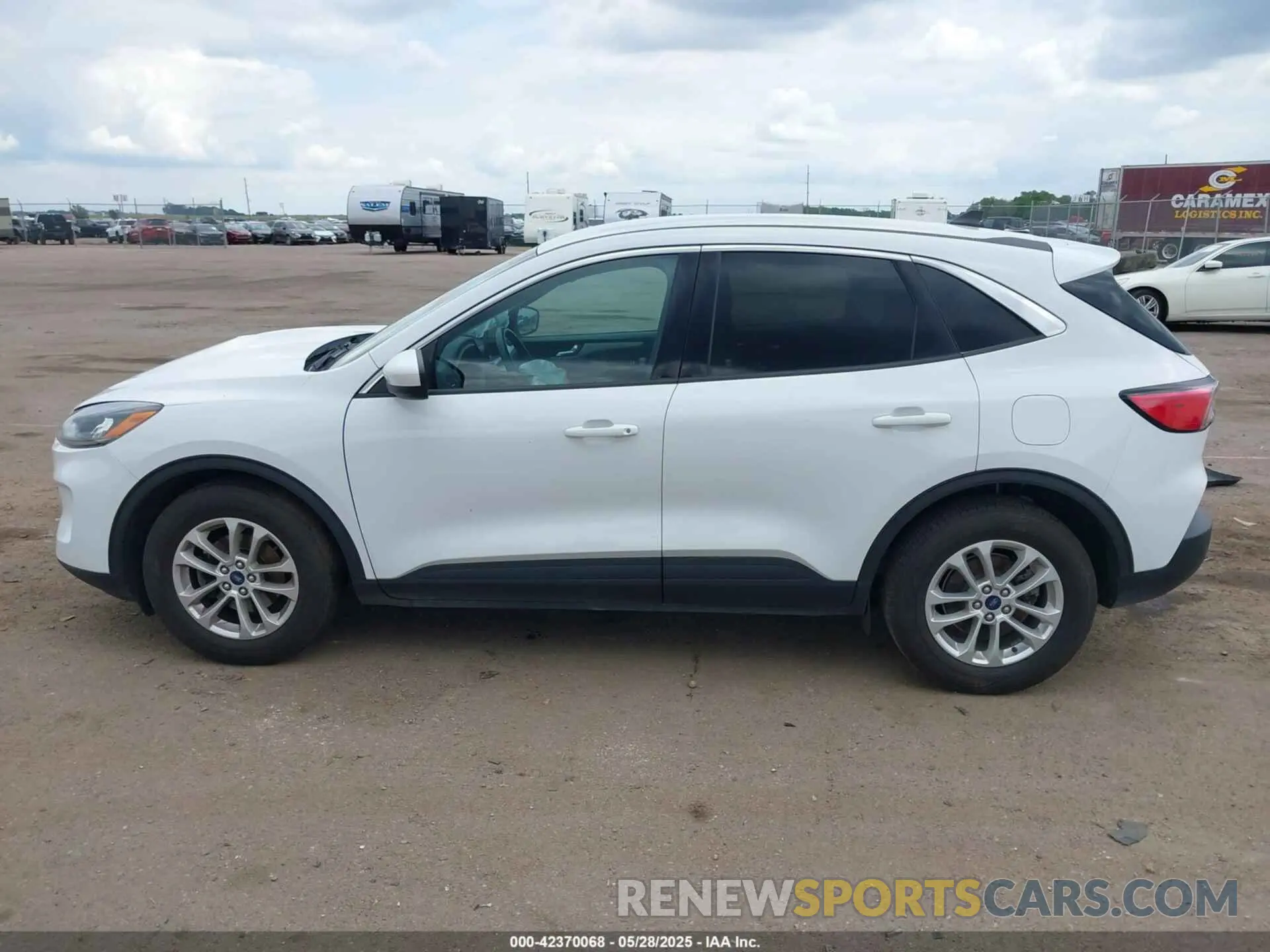 14 Photograph of a damaged car 1FMCU0G6XMUA67856 FORD ESCAPE 2021