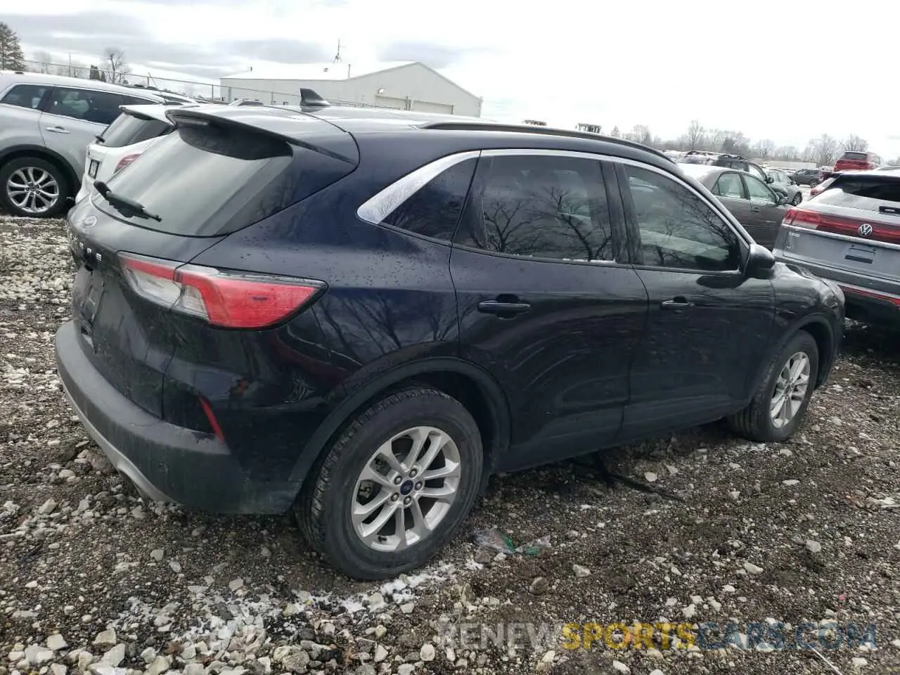 3 Photograph of a damaged car 1FMCU0G6XMUA72538 FORD ESCAPE 2021