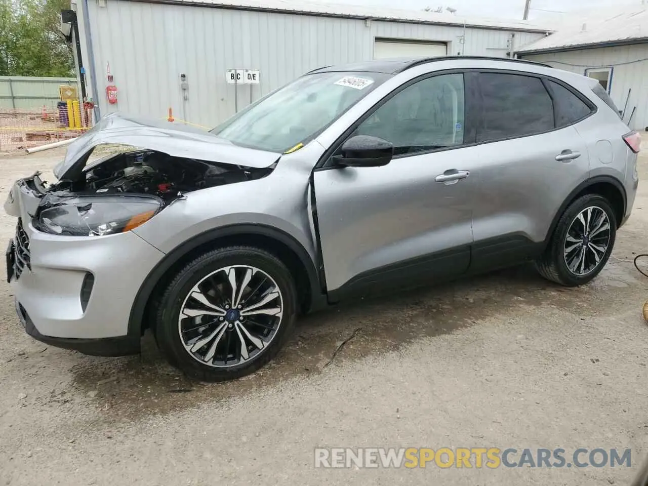 1 Photograph of a damaged car 1FMCU0G6XMUB15307 FORD ESCAPE 2021