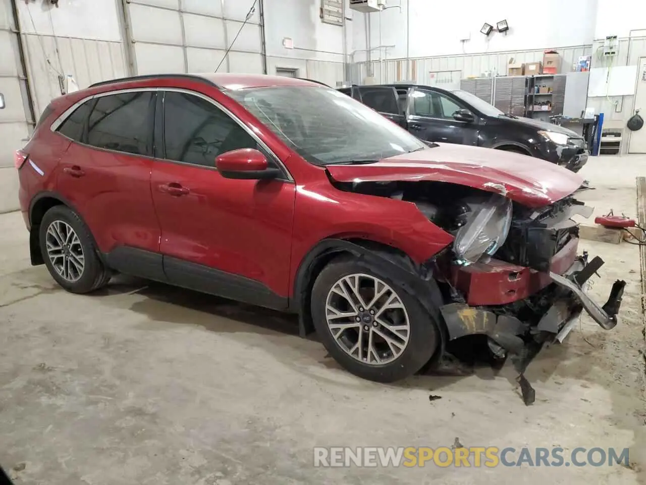 4 Photograph of a damaged car 1FMCU0H62MUA32033 FORD ESCAPE 2021