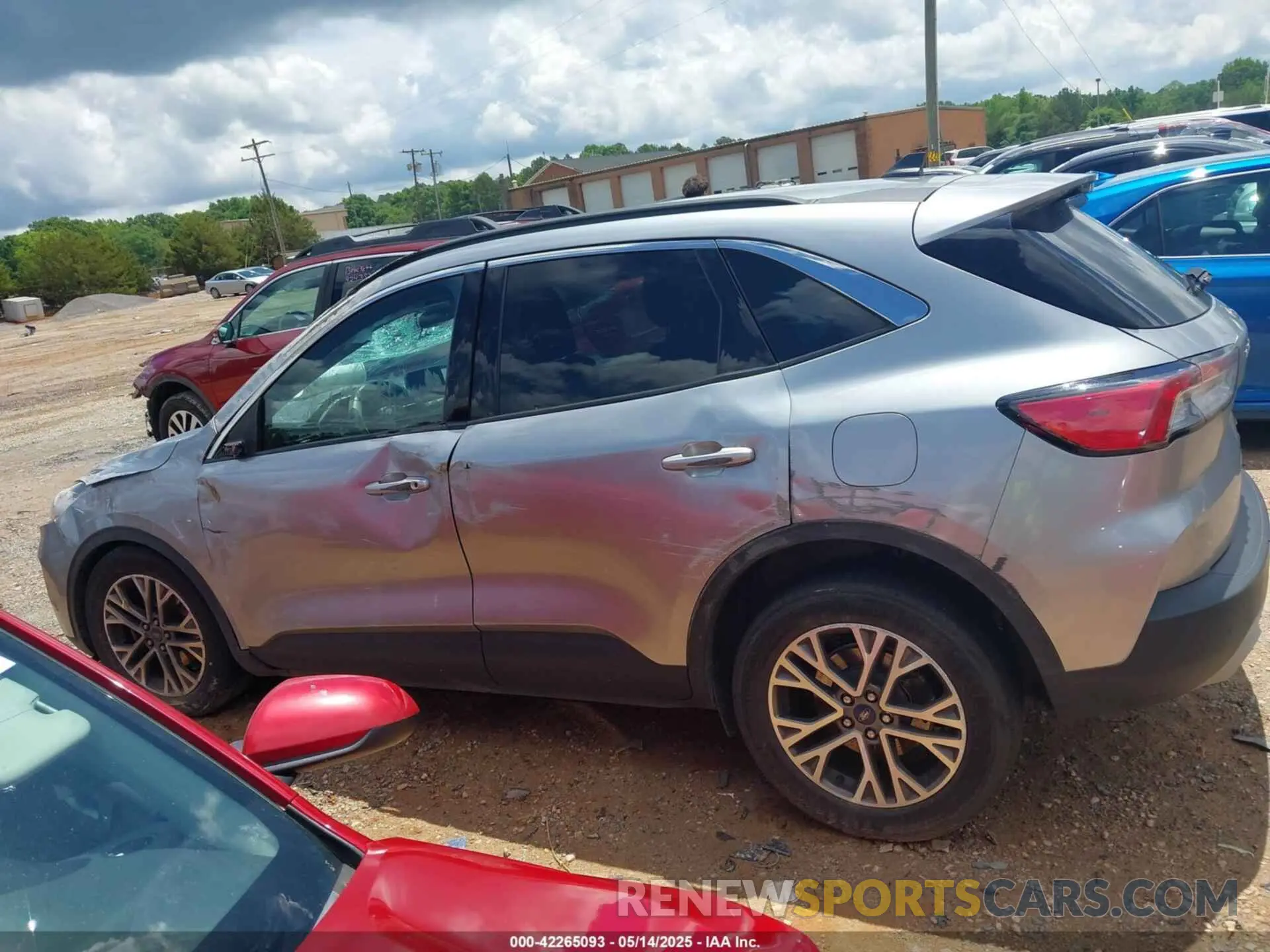 13 Photograph of a damaged car 1FMCU0H63MUA57541 FORD ESCAPE 2021