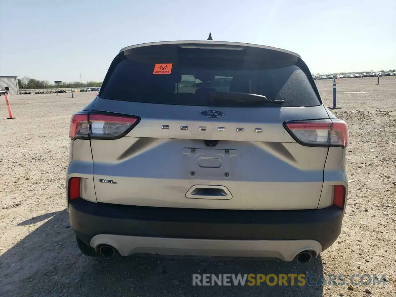 6 Photograph of a damaged car 1FMCU0H64MUA57452 FORD ESCAPE 2021