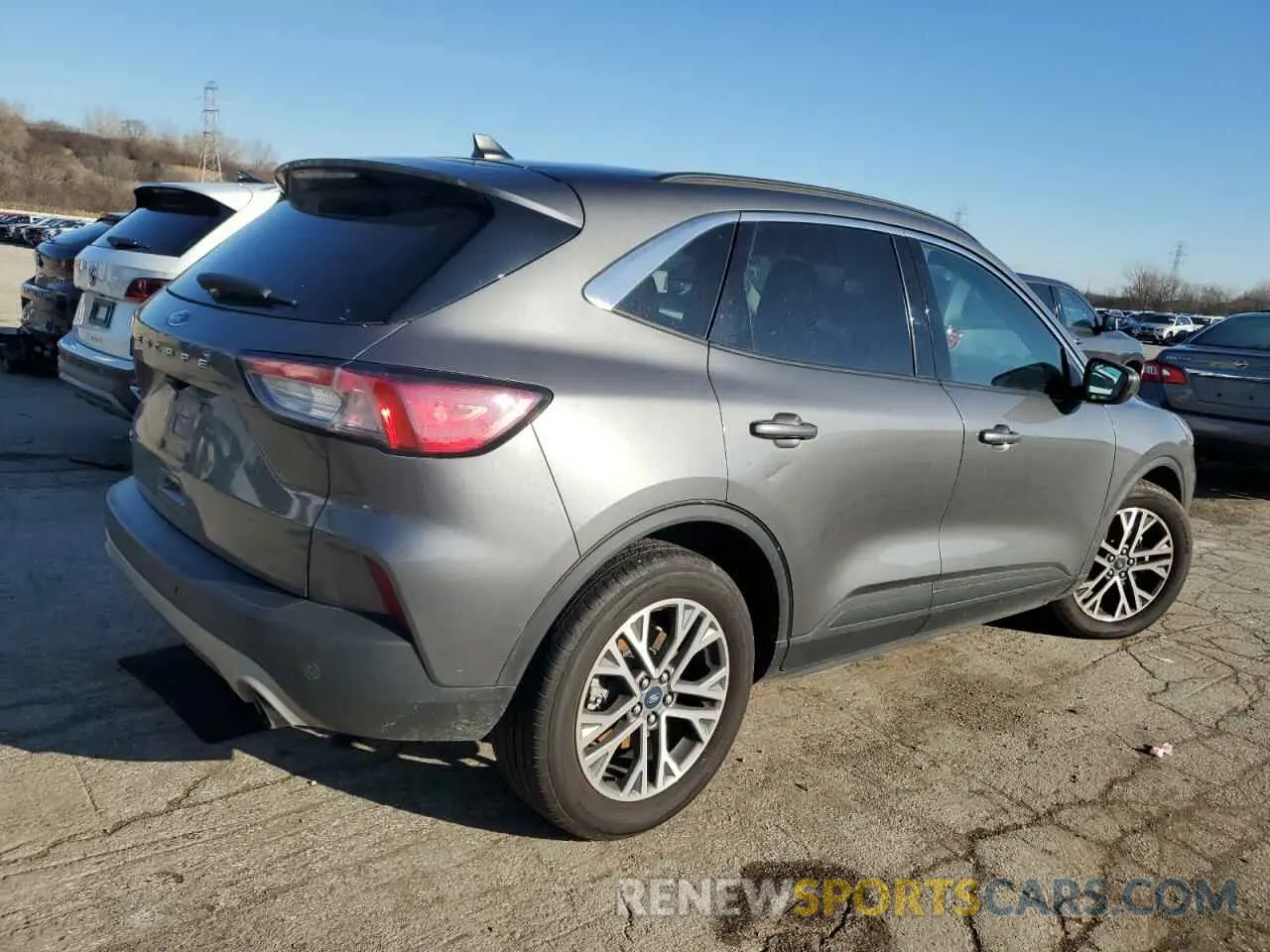3 Фотография поврежденного автомобиля 1FMCU0H65MUA63759 FORD ESCAPE 2021