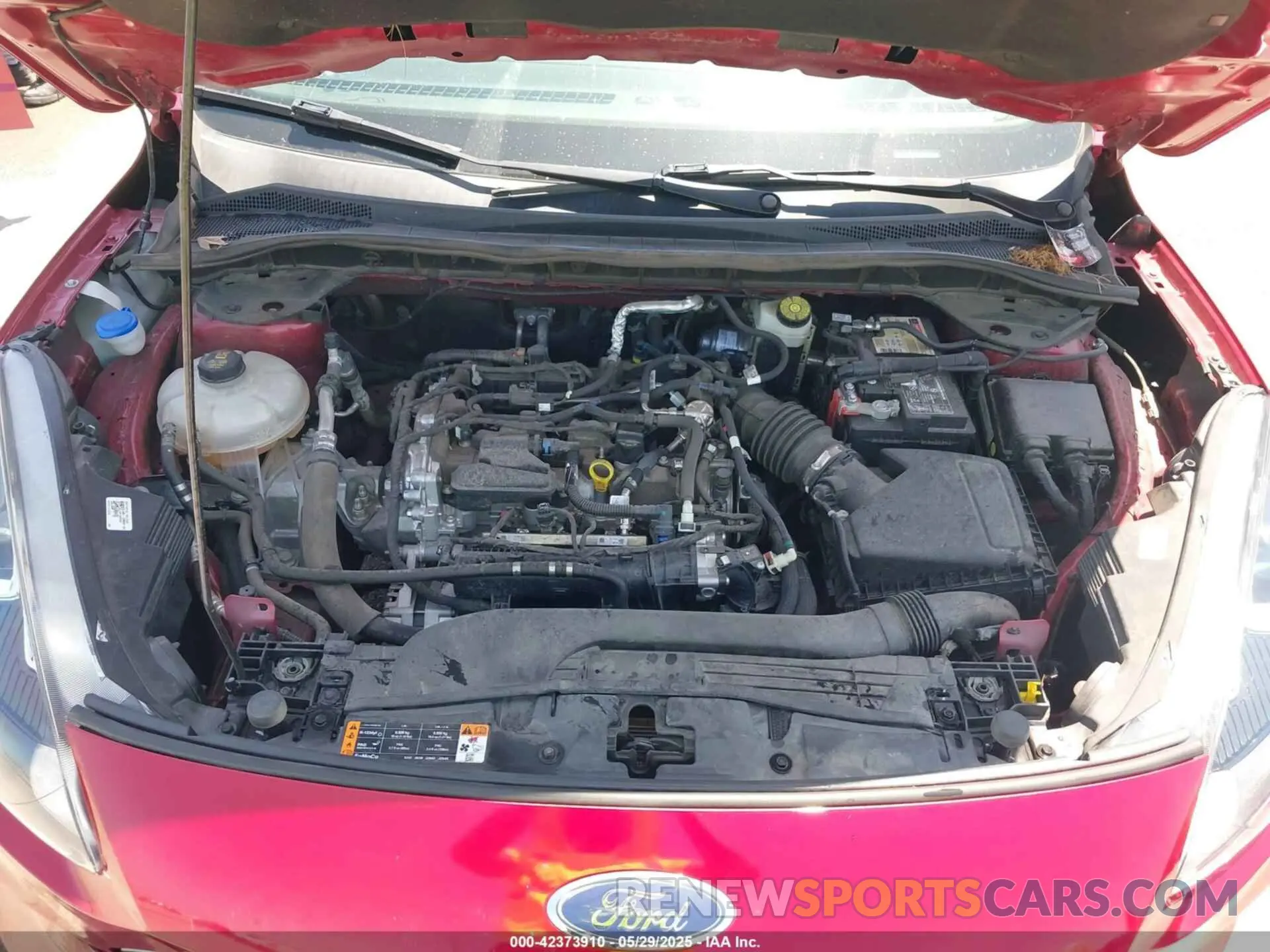 10 Photograph of a damaged car 1FMCU0H67MUA11050 FORD ESCAPE 2021