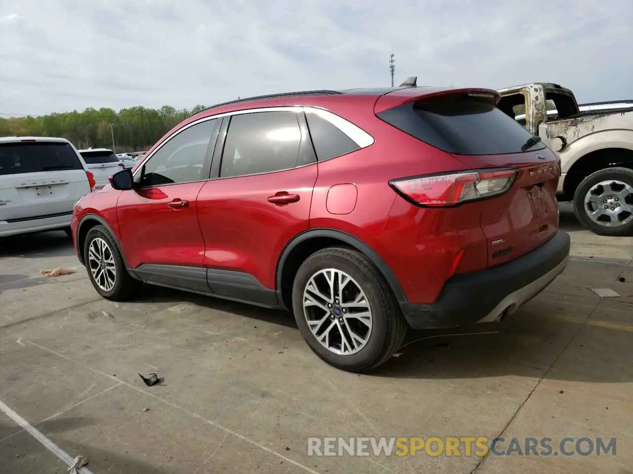 2 Photograph of a damaged car 1FMCU0H68MUA69412 FORD ESCAPE 2021