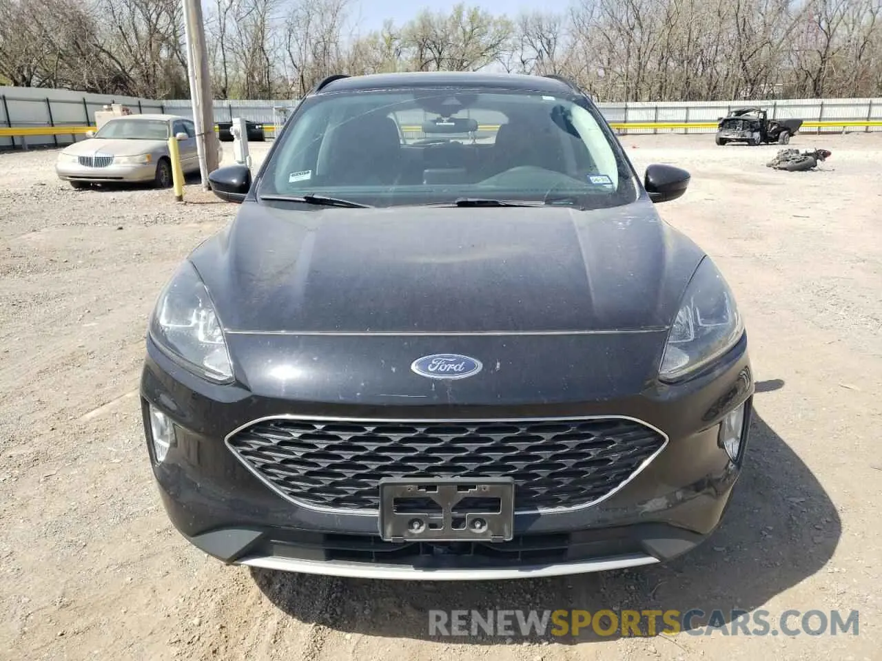 5 Photograph of a damaged car 1FMCU0H69MUA15486 FORD ESCAPE 2021
