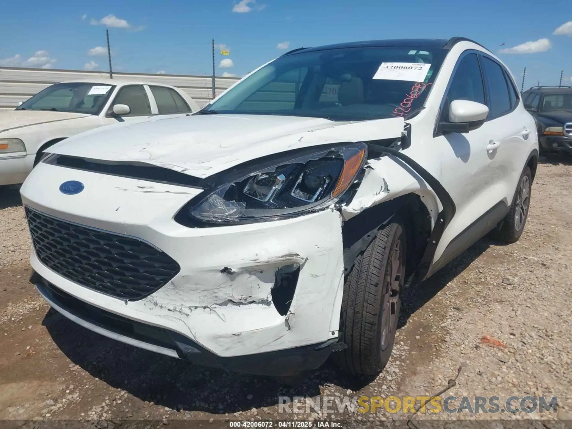 6 Photograph of a damaged car 1FMCU0H6XMUB09537 FORD ESCAPE 2021
