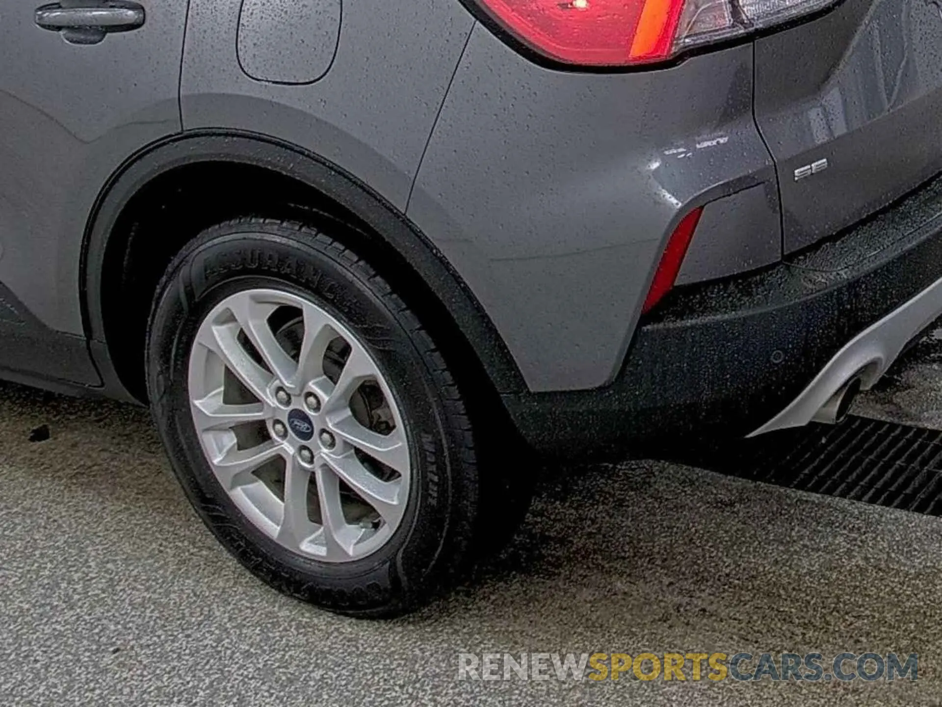 15 Photograph of a damaged car 1FMCU9BZ2MUA53083 FORD ESCAPE 2021