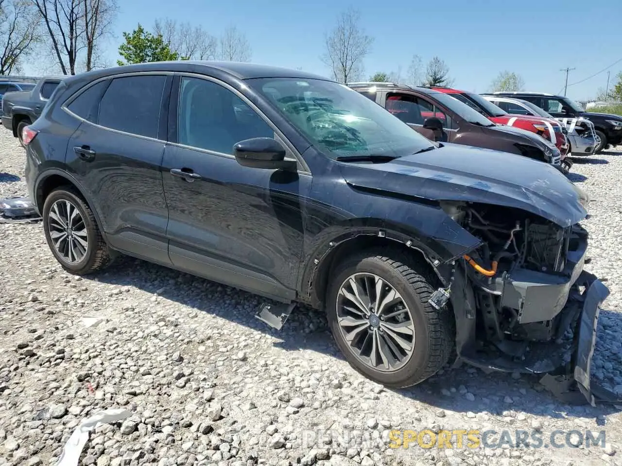 4 Photograph of a damaged car 1FMCU9BZ3MUA26006 FORD ESCAPE 2021