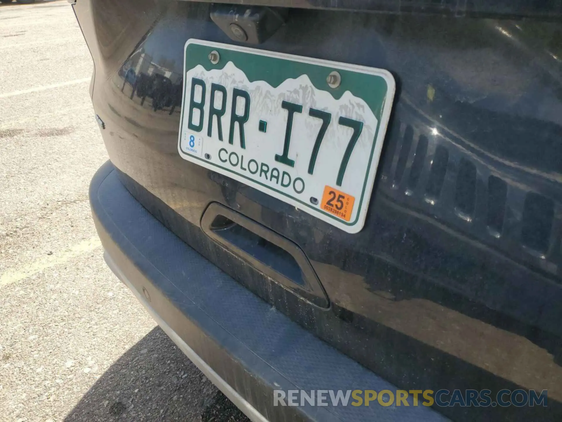 24 Photograph of a damaged car 1FMCU9BZ3MUA52900 FORD ESCAPE 2021