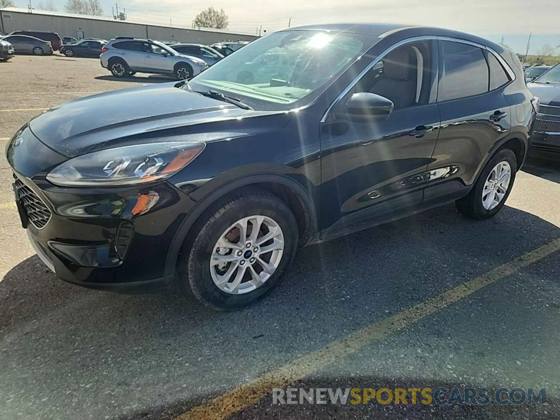 27 Photograph of a damaged car 1FMCU9BZ3MUA52900 FORD ESCAPE 2021