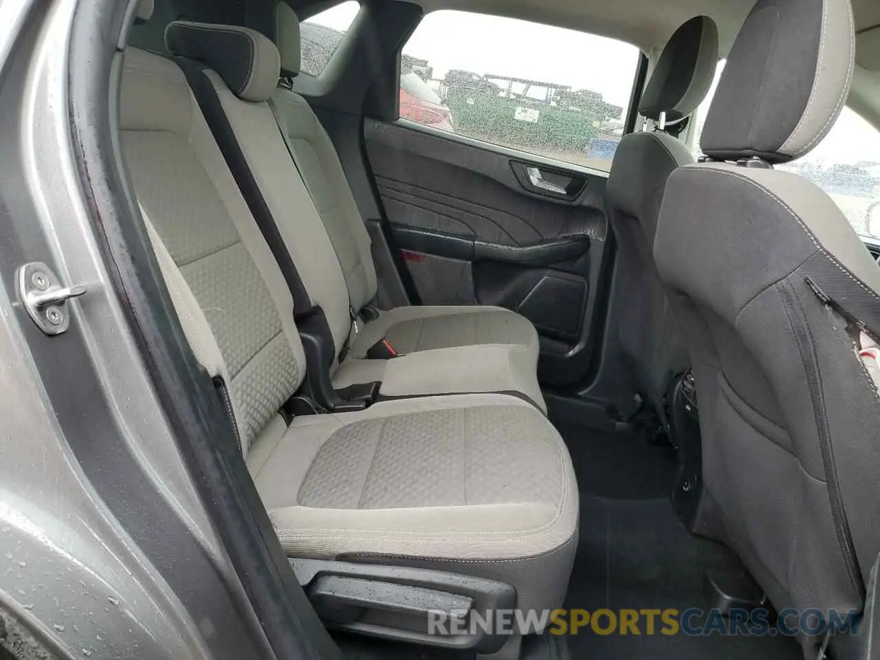 11 Photograph of a damaged car 1FMCU9BZ3MUA68658 FORD ESCAPE 2021