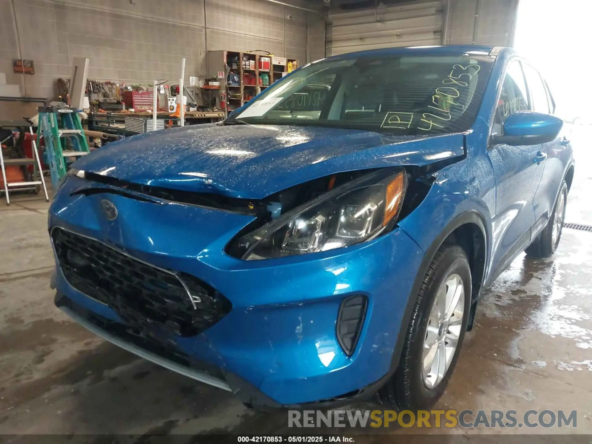 19 Photograph of a damaged car 1FMCU9BZ7MUA06972 FORD ESCAPE 2021
