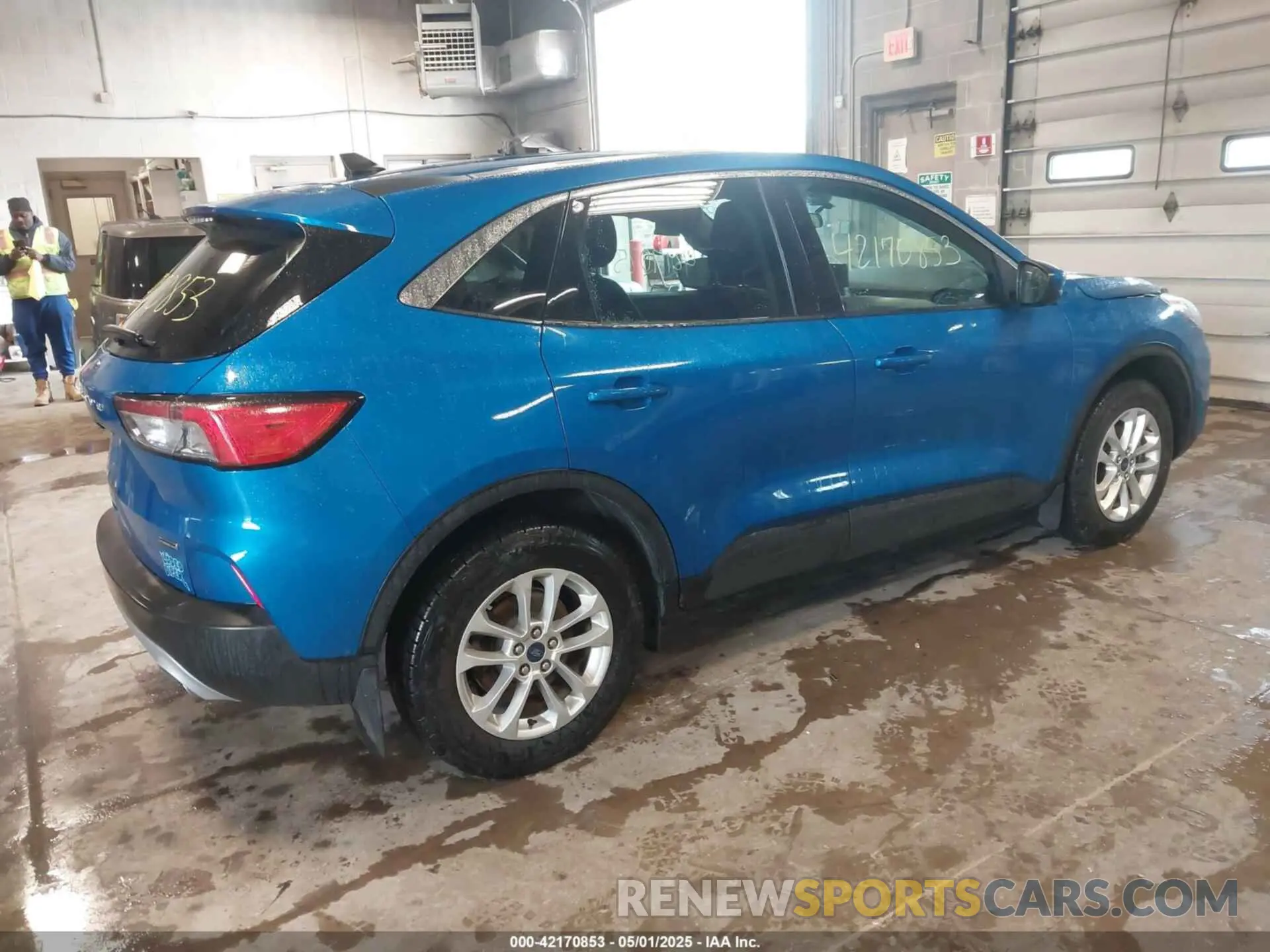 4 Photograph of a damaged car 1FMCU9BZ7MUA06972 FORD ESCAPE 2021