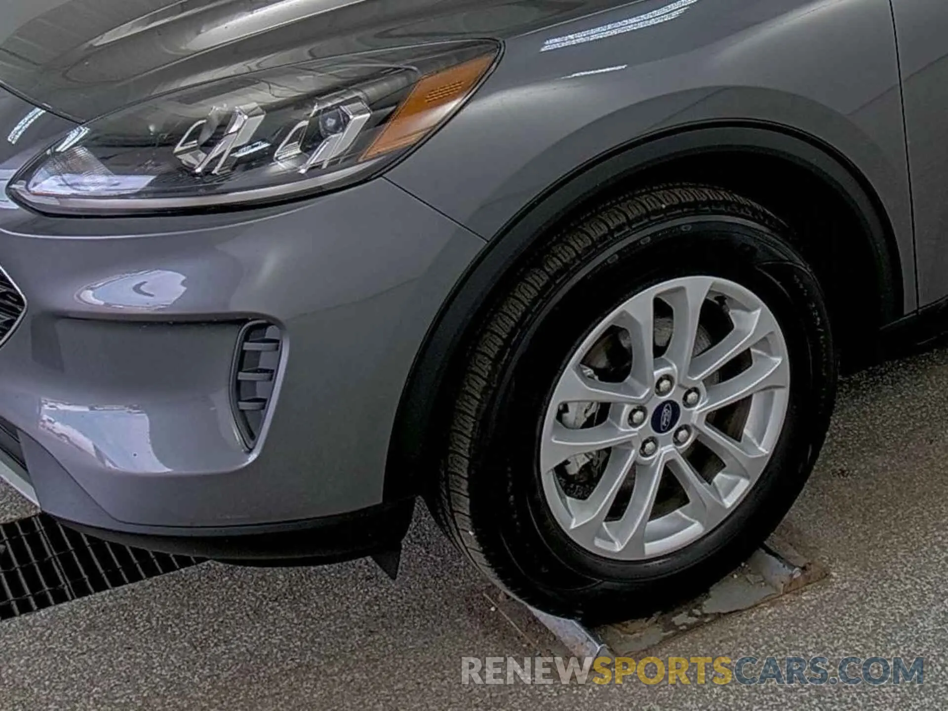 6 Photograph of a damaged car 1FMCU9BZ7MUA52513 FORD ESCAPE 2021