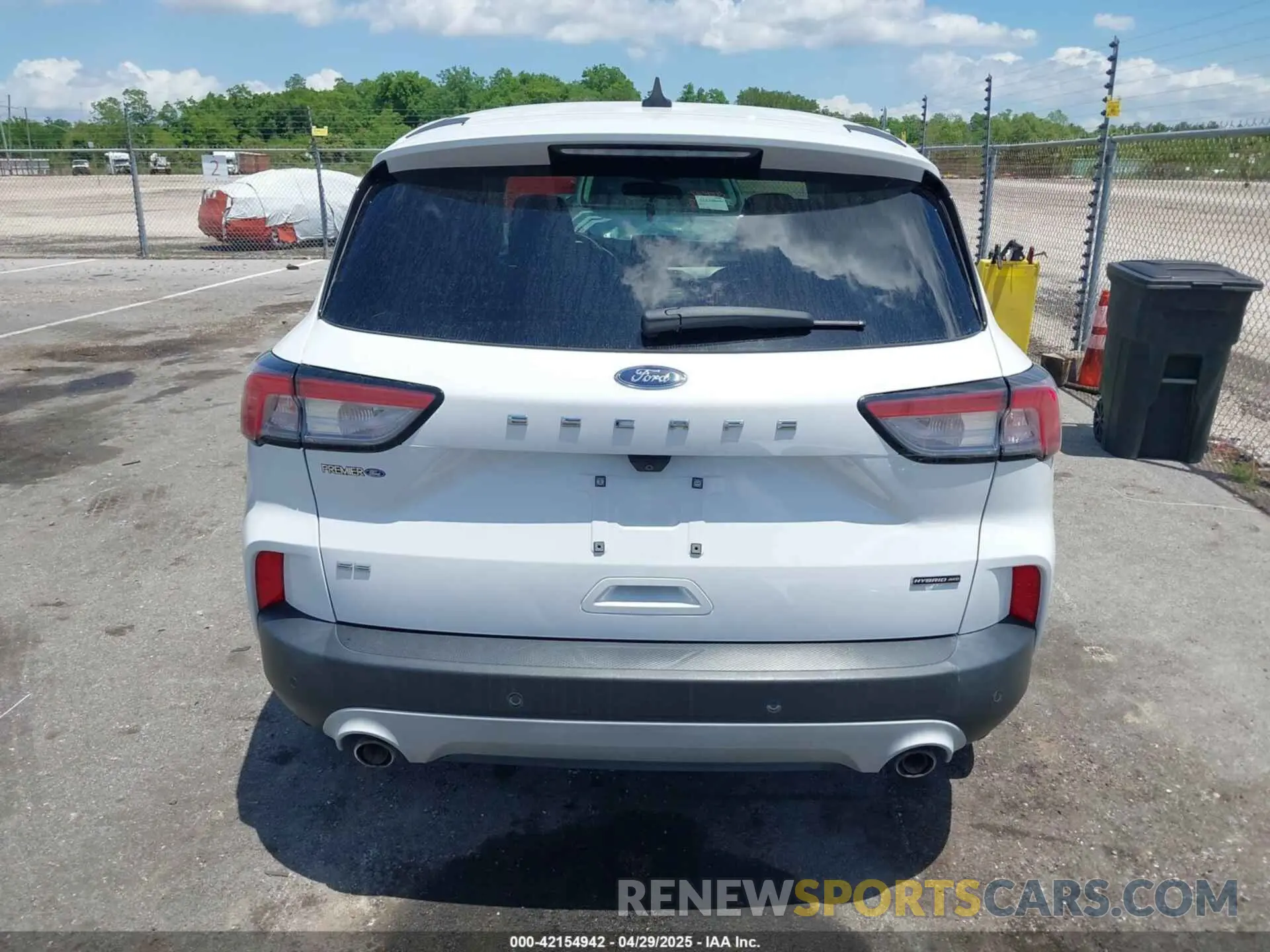 17 Фотография поврежденного автомобиля 1FMCU9BZ8MUA82779 FORD ESCAPE 2021