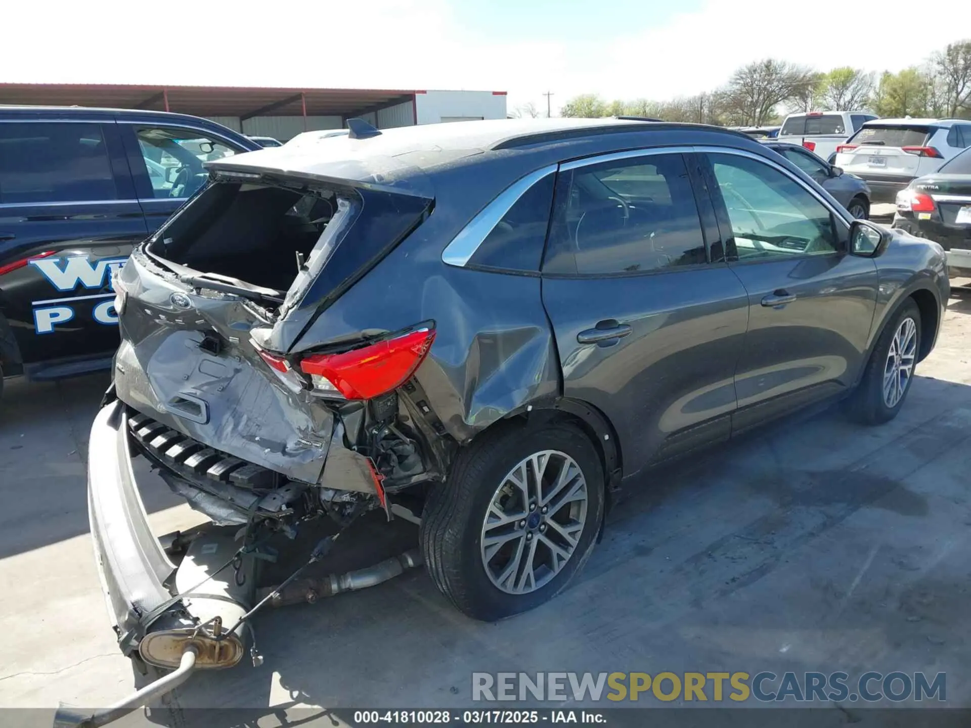 4 Photograph of a damaged car 1FMCU9CZ0MUA90602 FORD ESCAPE 2021