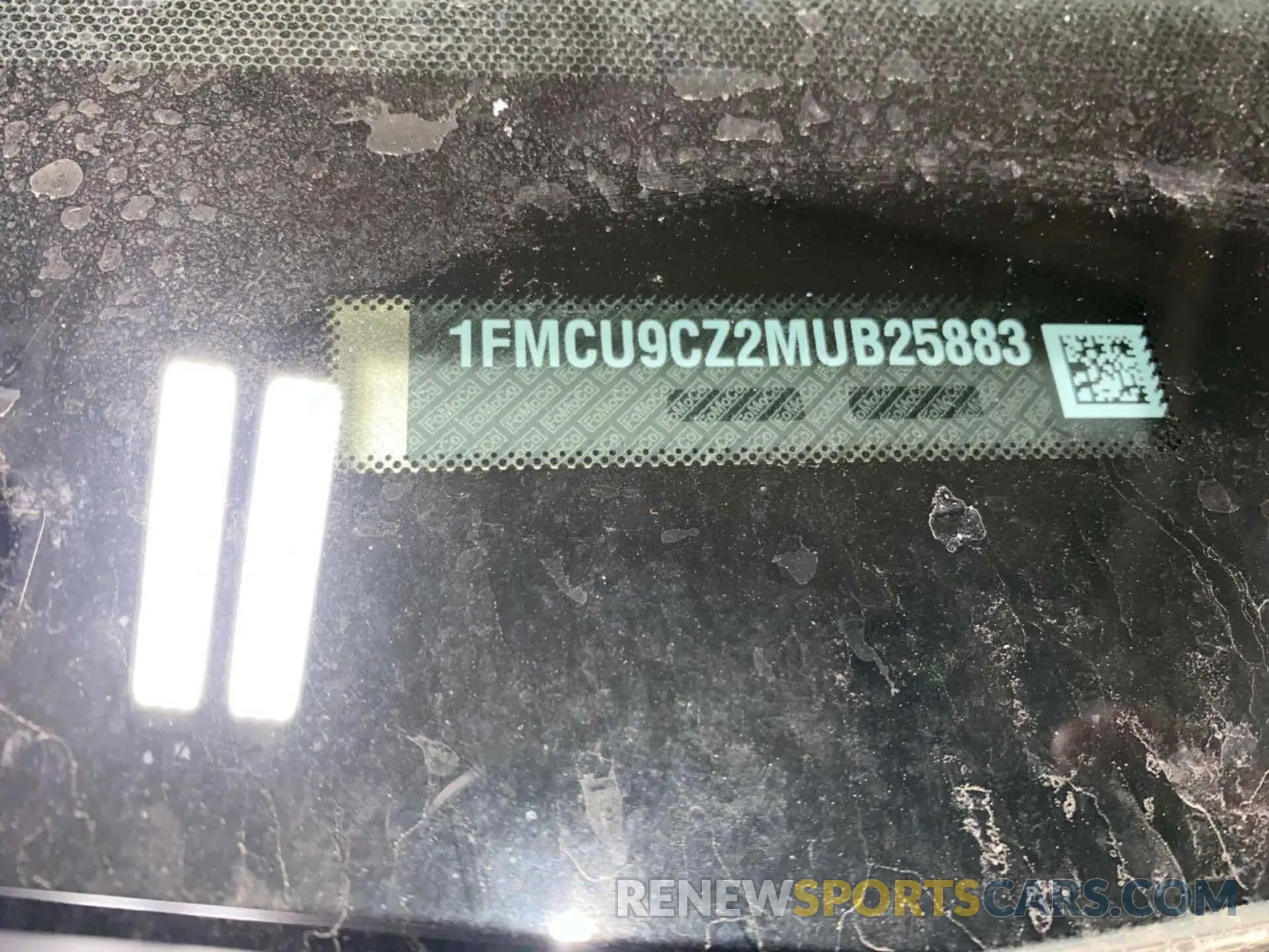 8 Photograph of a damaged car 1FMCU9CZ2MUB25883 FORD ESCAPE 2021