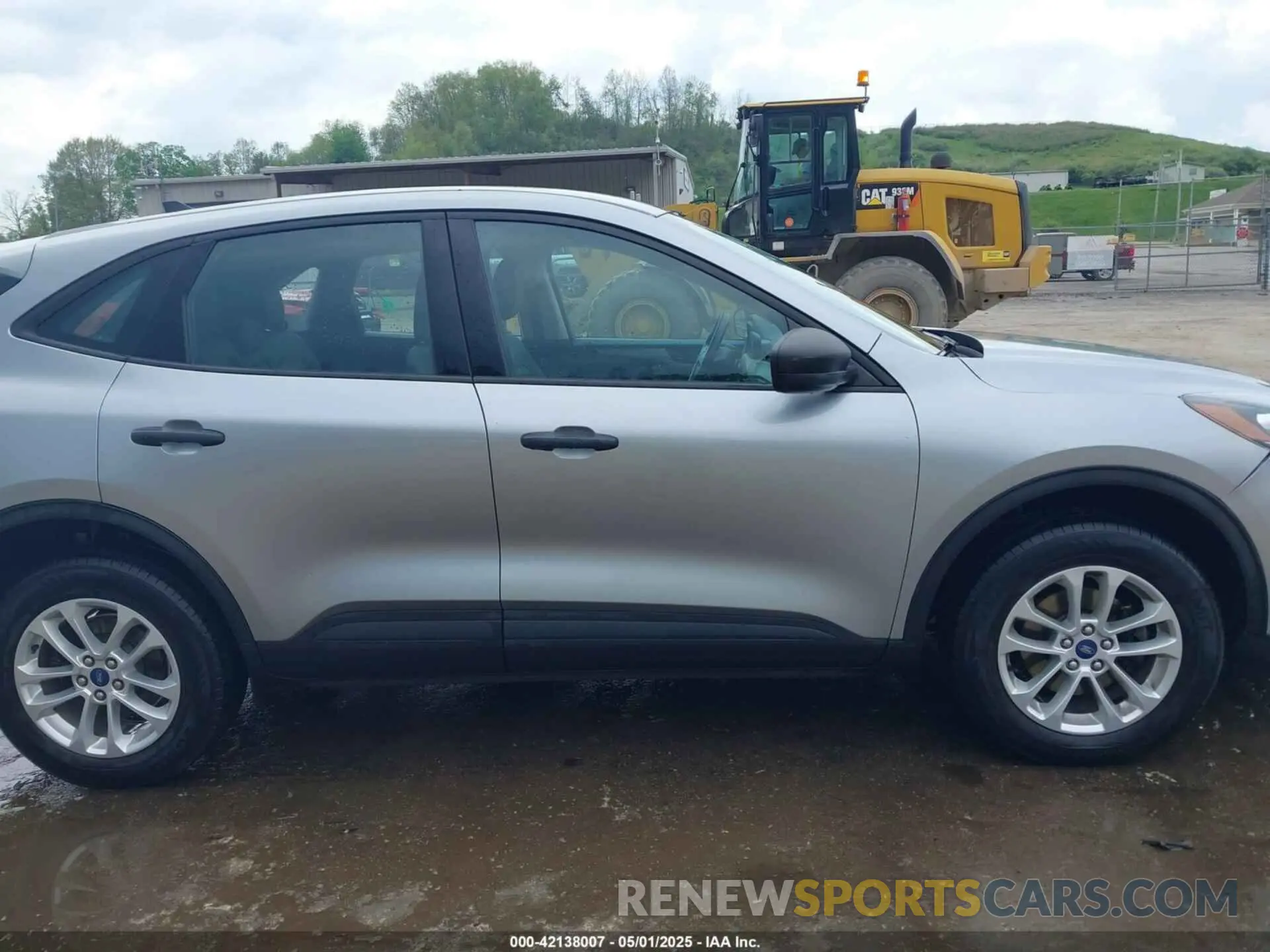 13 Photograph of a damaged car 1FMCU9F67MUB13567 FORD ESCAPE 2021