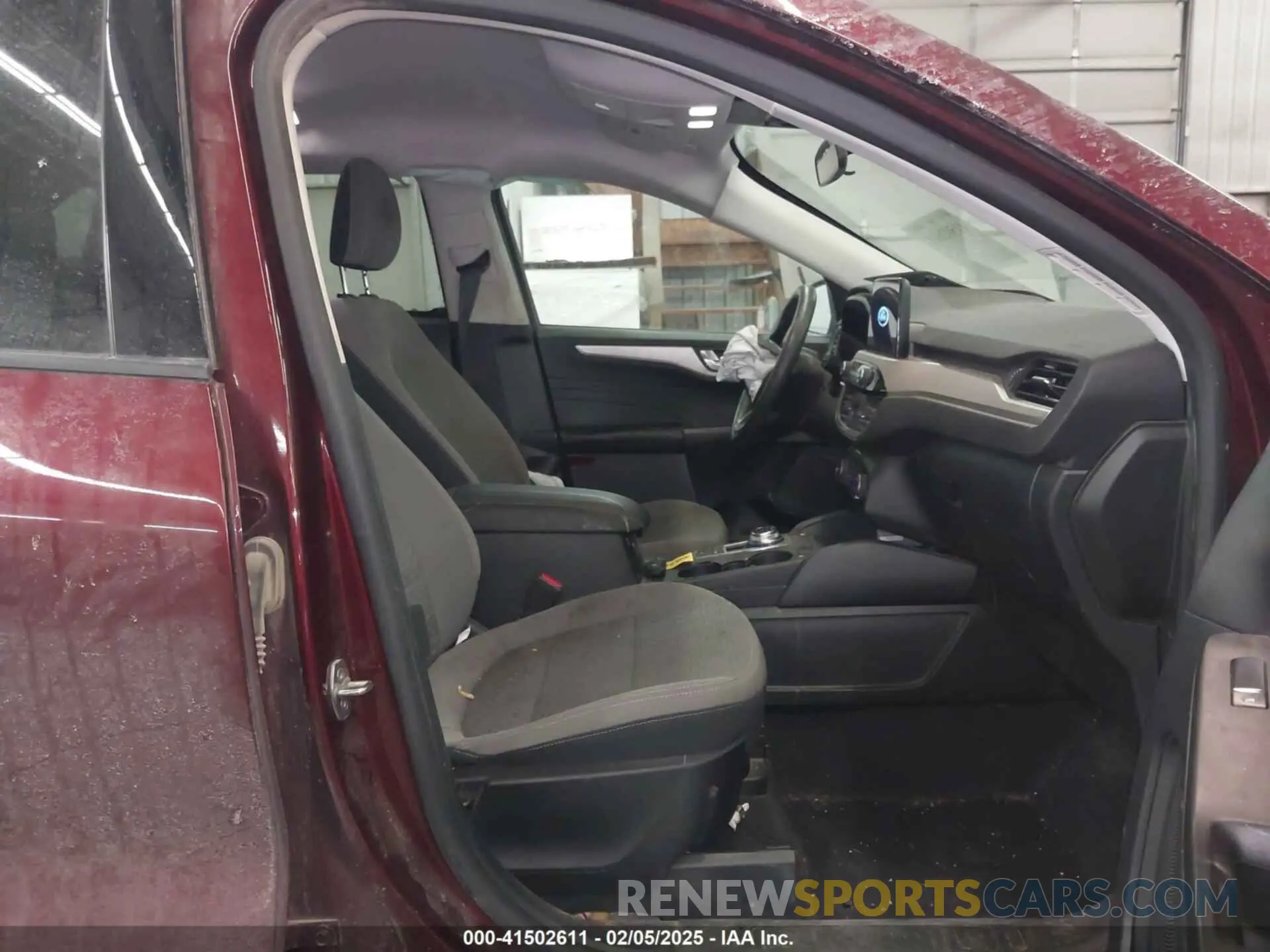 5 Фотография поврежденного автомобиля 1FMCU9G60MUA02969 FORD ESCAPE 2021