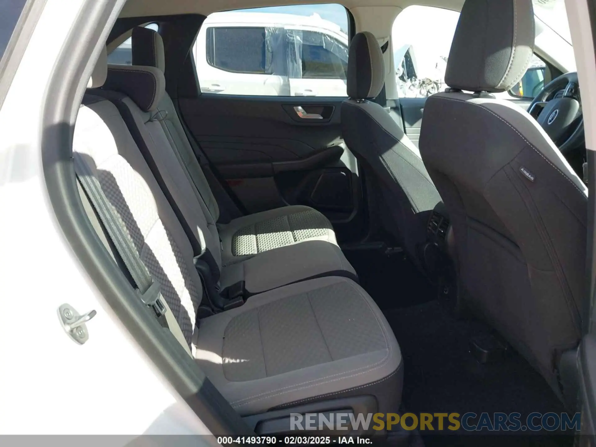 8 Фотография поврежденного автомобиля 1FMCU9G61MUA62744 FORD ESCAPE 2021