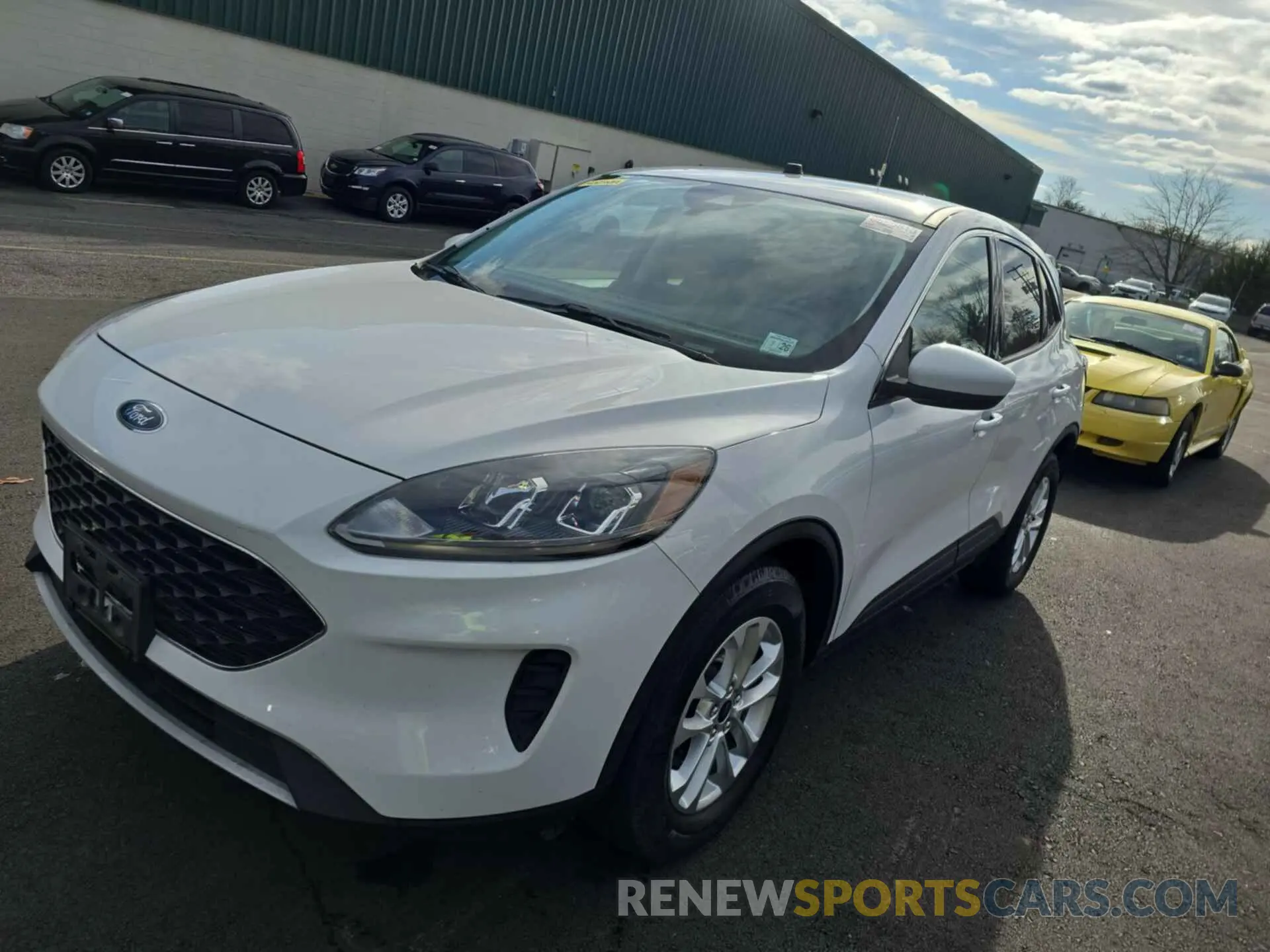 1 Фотография поврежденного автомобиля 1FMCU9G62MUA68942 FORD ESCAPE 2021