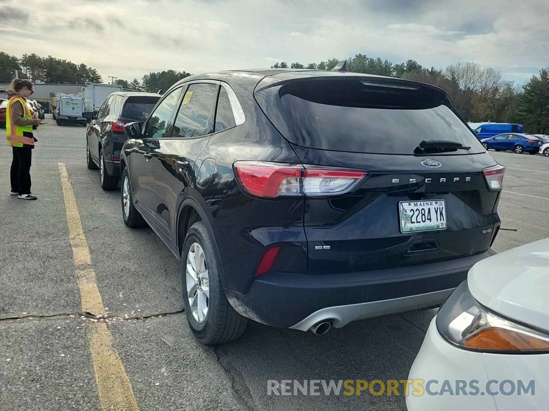 23 Photograph of a damaged car 1FMCU9G63MUA74393 FORD ESCAPE 2021