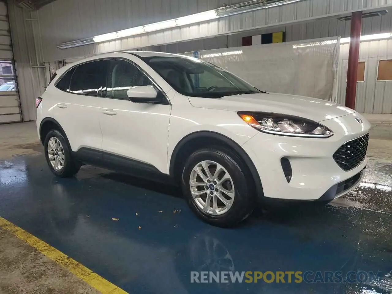 4 Photograph of a damaged car 1FMCU9G63MUB08025 FORD ESCAPE 2021